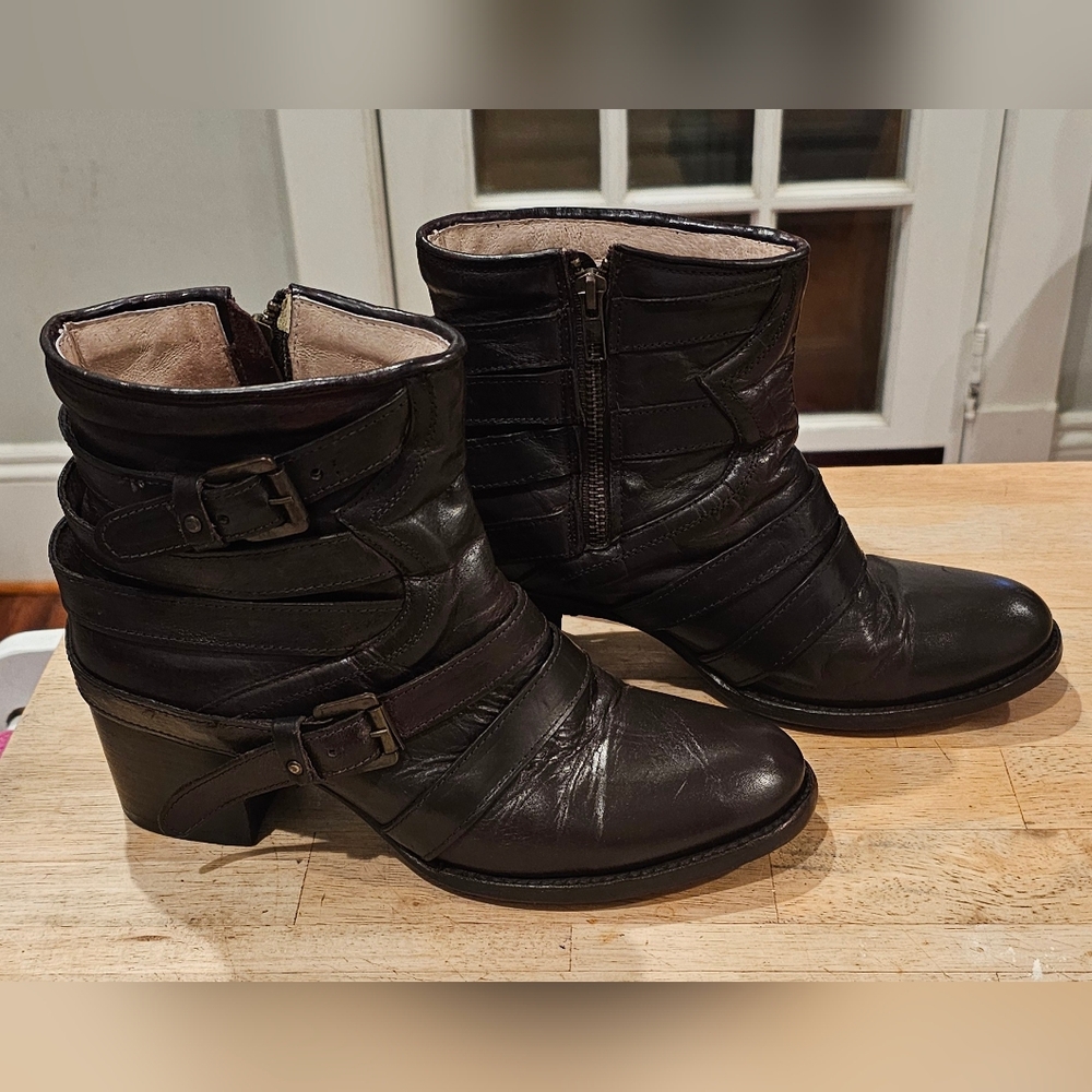 Freebird Estes Brown 10 OG EUC - Picture 4 of 7